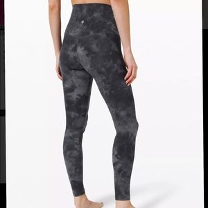 Align™ legging 28" diamond dye